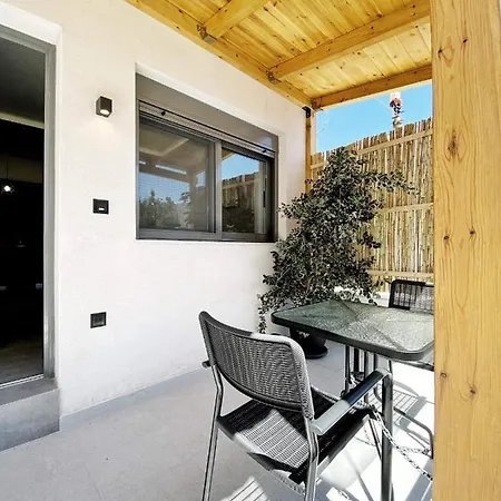 Tzoka Apartment Ierápetra